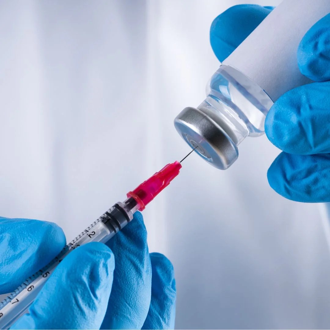 Untuk meminimalkan efek samping Botox, penempatan titik injeksi yang tepat dan pengaturan dosis oleh dokter berpengalaman adalah faktor paling penting